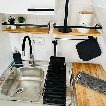 Mini-apartment In Zentraler Lage Apartment