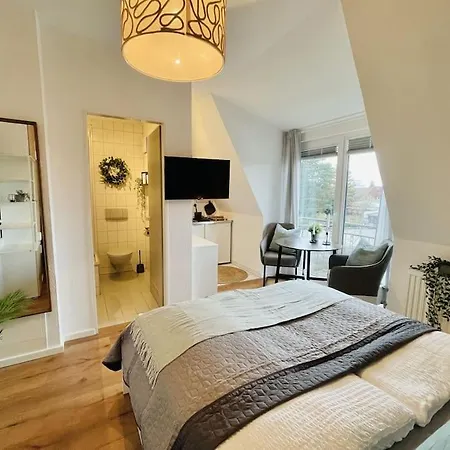 Mini-apartment In Zentraler Lage * Zwenkau